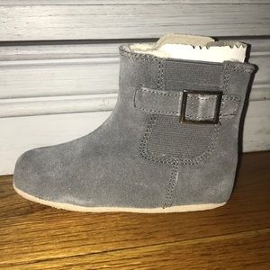 NWT Robeez Gwen Grey Boots US 6